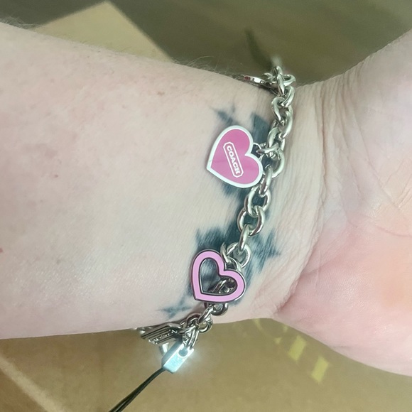 Coach Pink Enamel Pink Hearts Silver-tone Charm Bracelet Dog Leash Clip Clasp - Picture 4 of 5